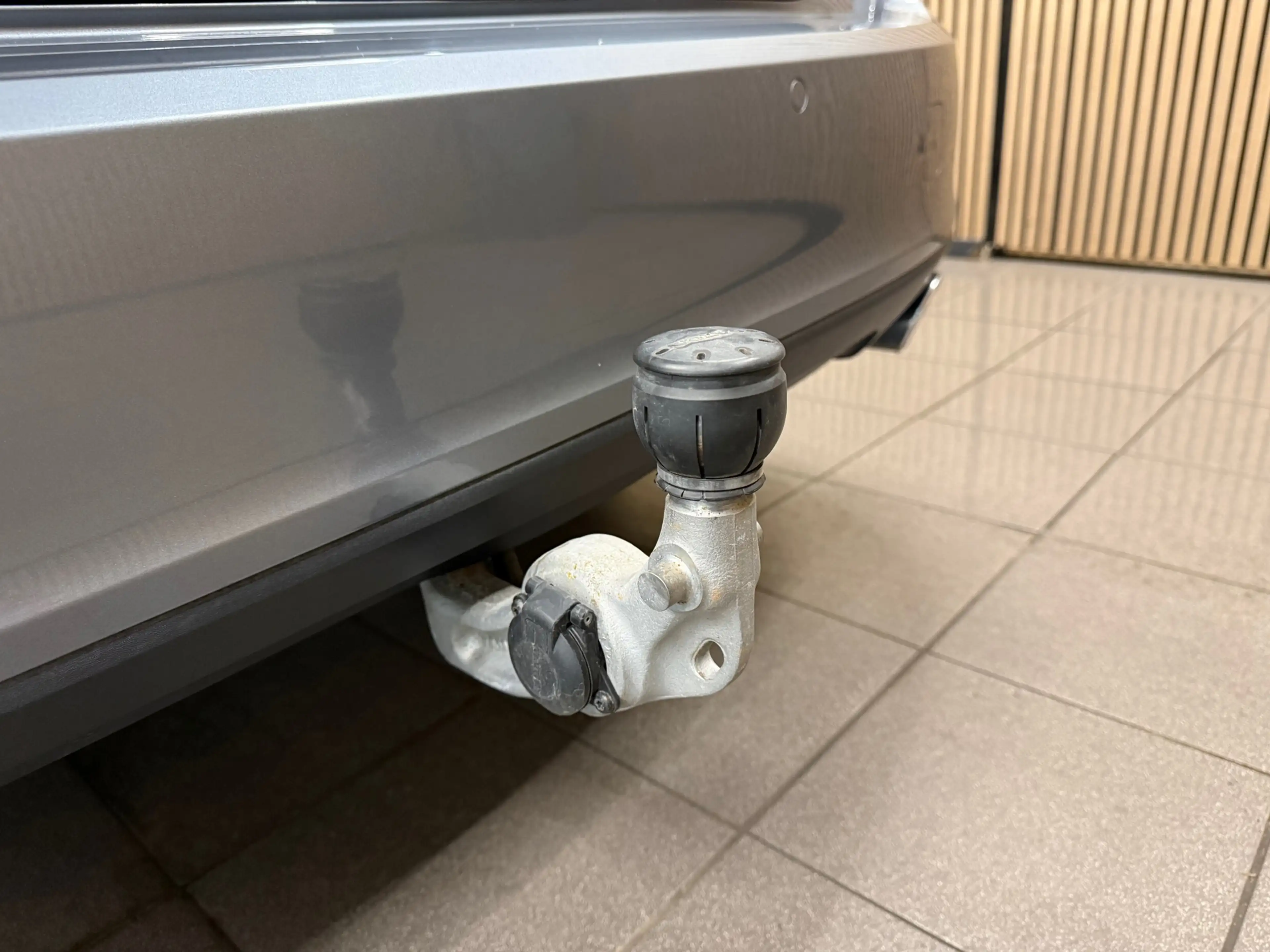 Volvo V90 2.0 T5 90th Anniversary Edition * Automaat / Trekh — photo 7