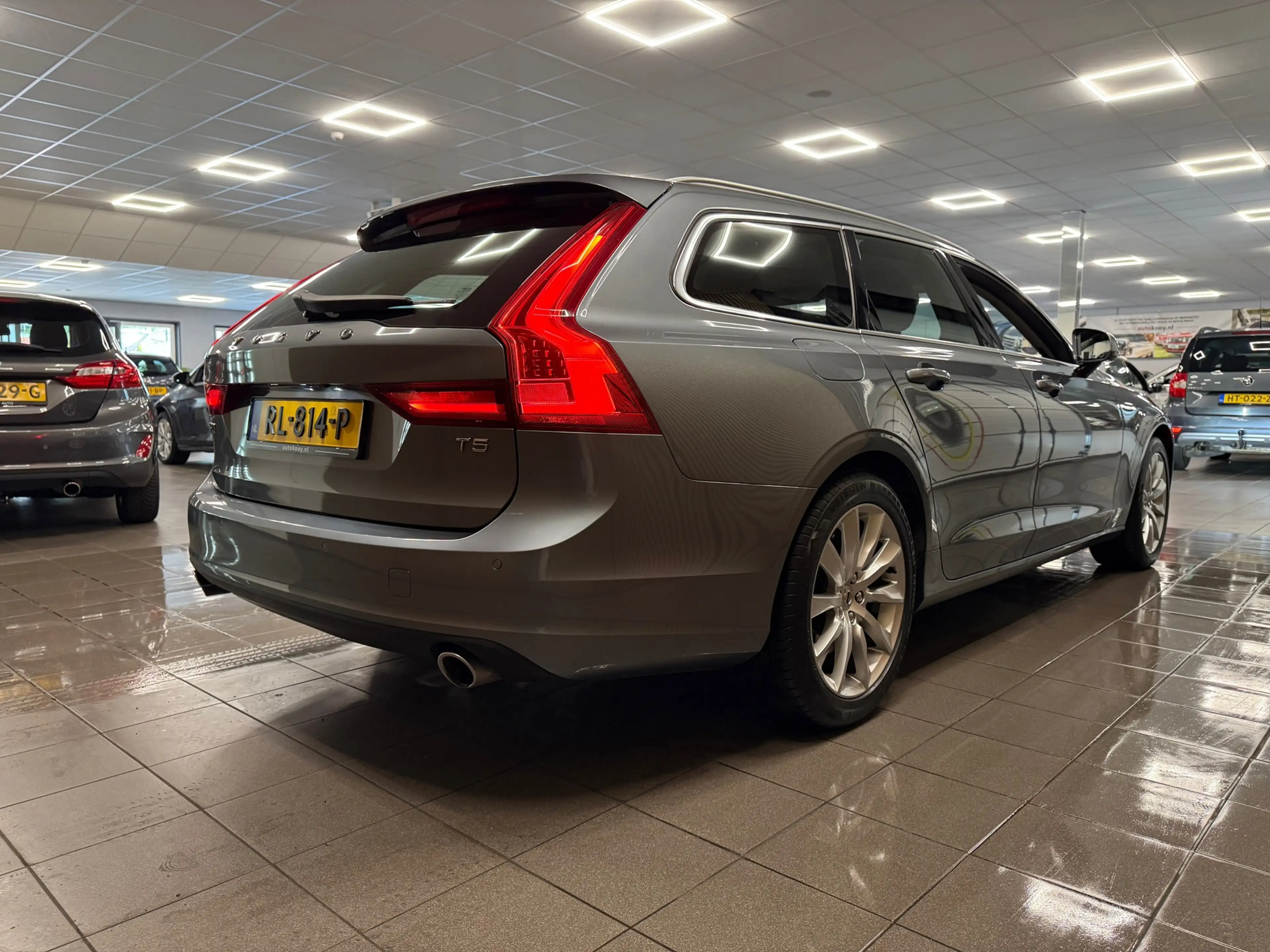 Volvo V90 2.0 T5 90th Anniversary Edition * Automaat / Trekh — photo 8