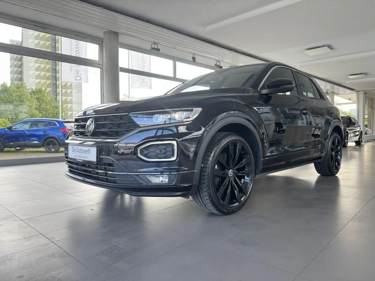 Volkswagen T-Roc Sport 1.5 TSI DSG 2x R-LINE LED ACC PDC BT Schwarz - 2