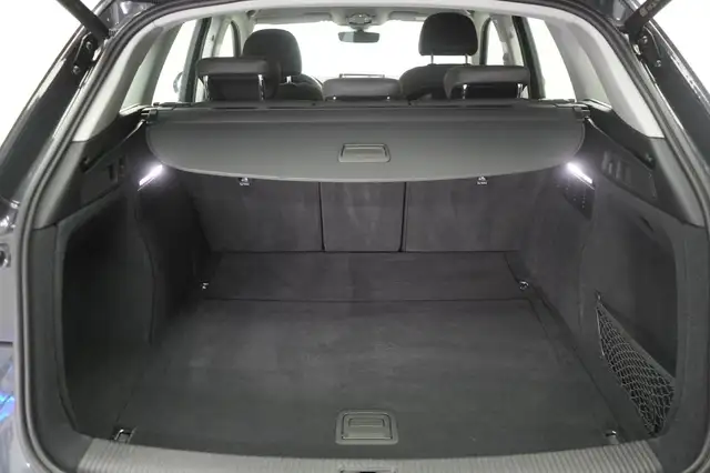 Audi Q5 view 7