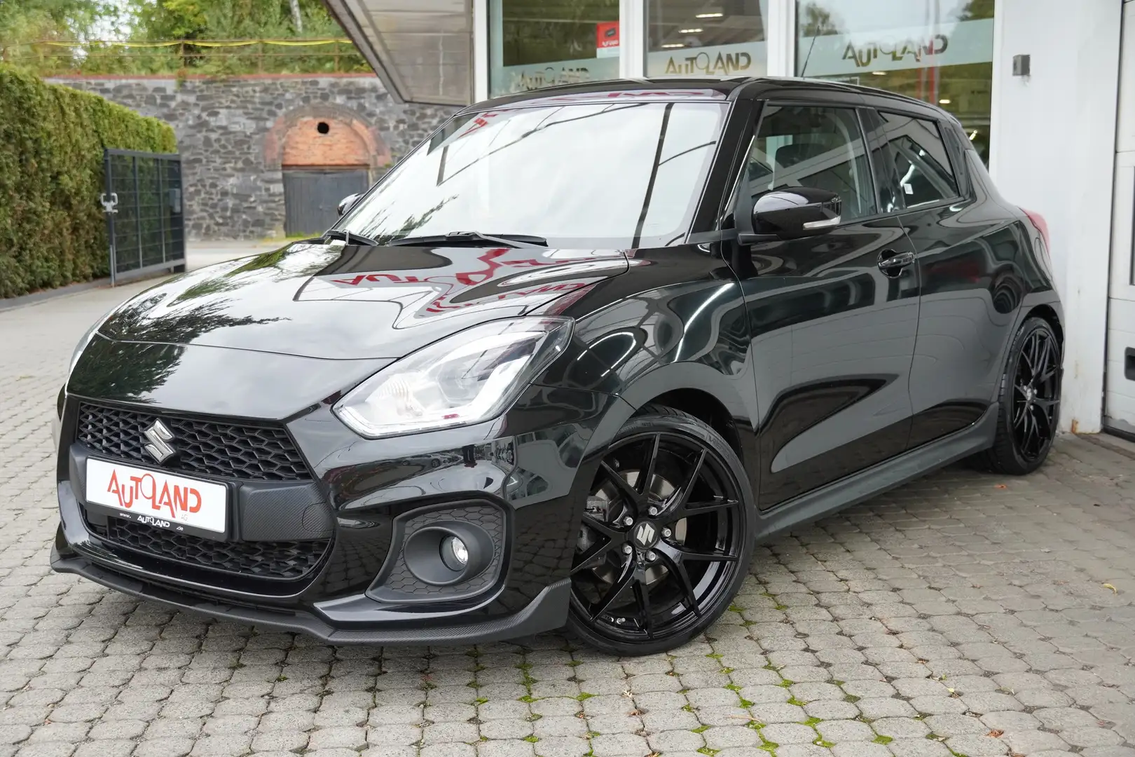Suzuki Swift 1.4 M-Hybrid Sport LED Navi ACC Kamera DAB Noir - 2