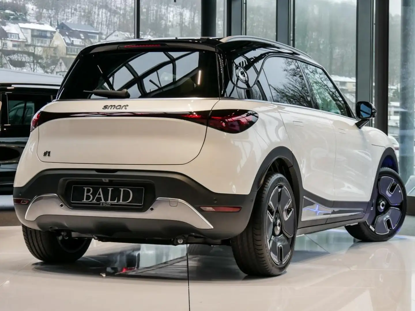 smart #1 Premium Premium + Weiß - 2