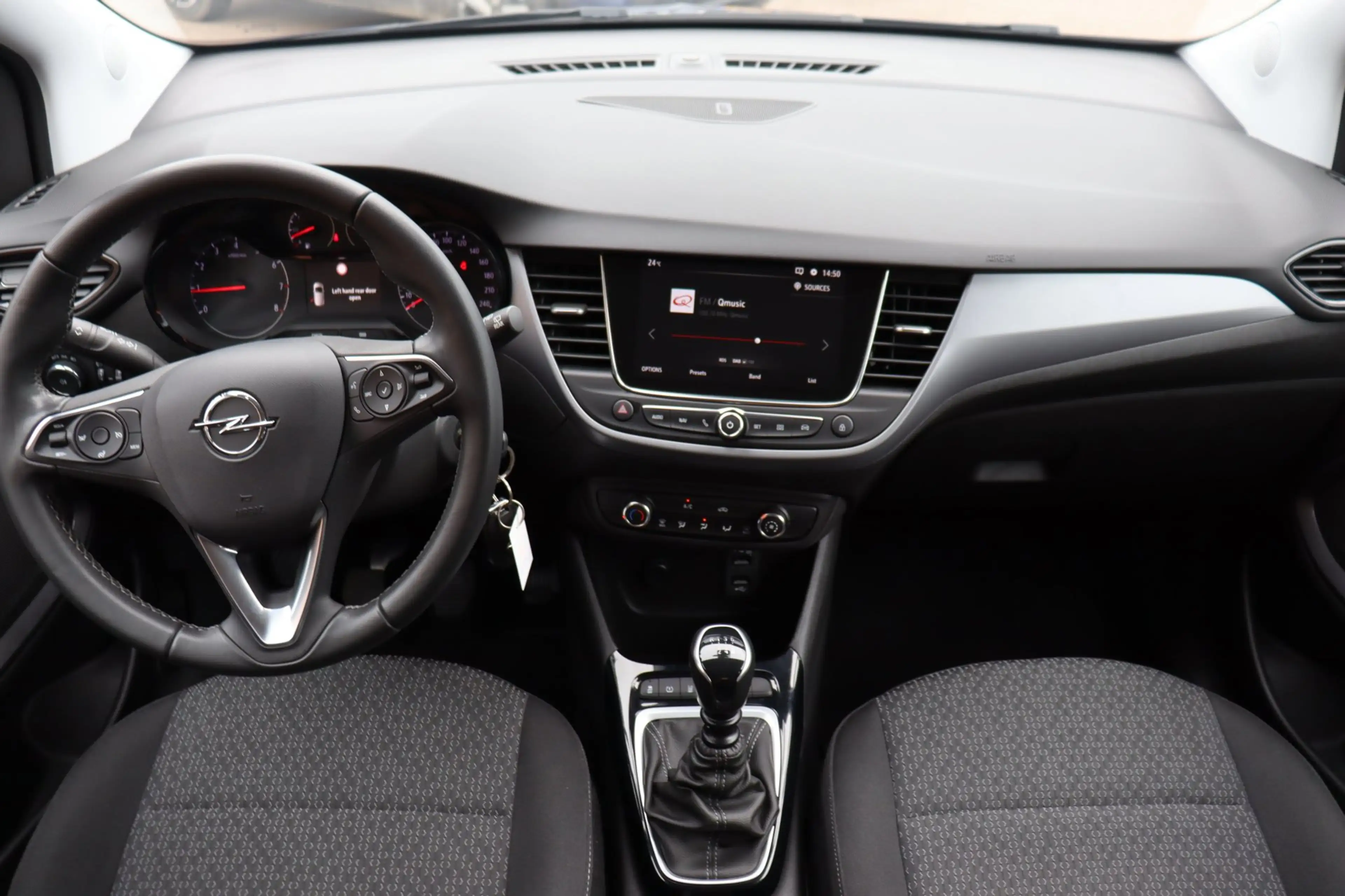Opel Crossland 1.2 Turbo Edition Org.NL trekhaak camera pdc — photo 8