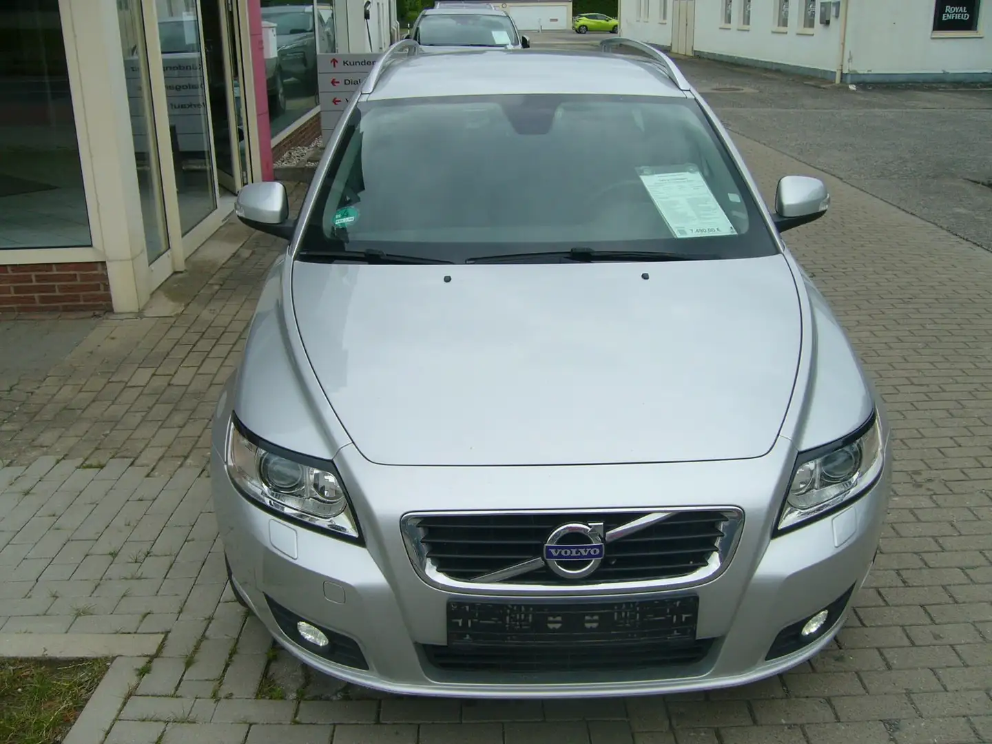 Volvo V50 D2 Business Edition Silber - 2