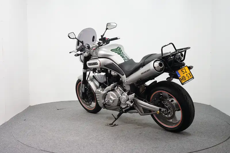 Yamaha MT-01 - foto 6