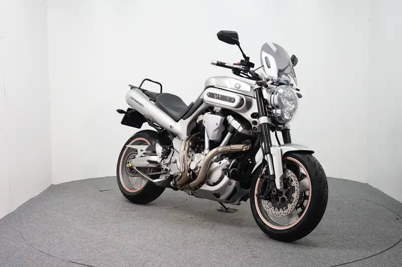 Yamaha MT-01 - foto 2