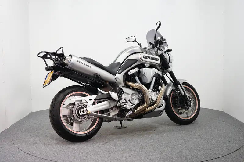 Yamaha MT-01 - foto 8