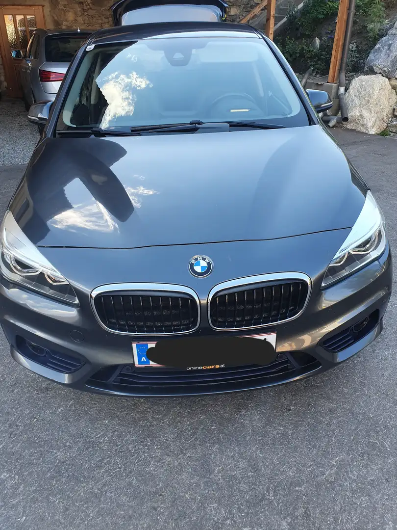 BMW 220 220d xDrive Gran Tourer Aut. Grau - 2