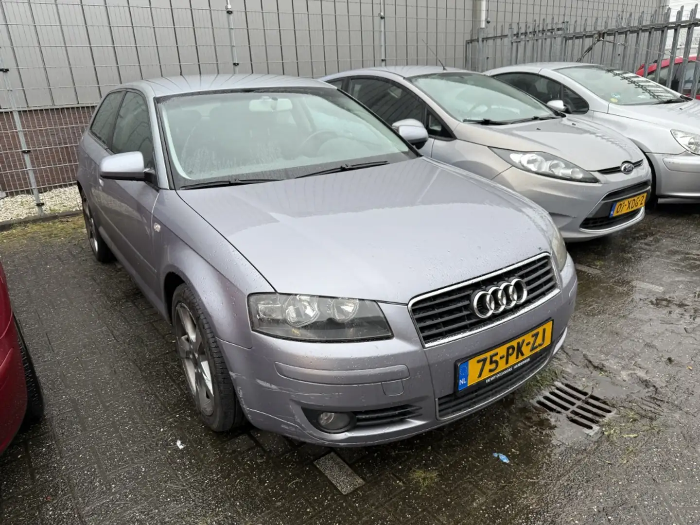 Audi A3 2.0 FSI Ambition Grijs - 2