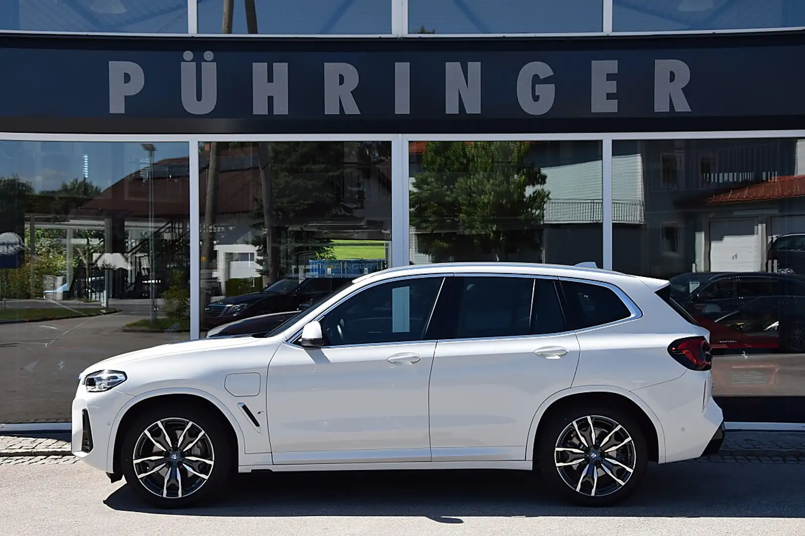 BMW X3 30e PHEV xDrive Aut. Weiß - 1