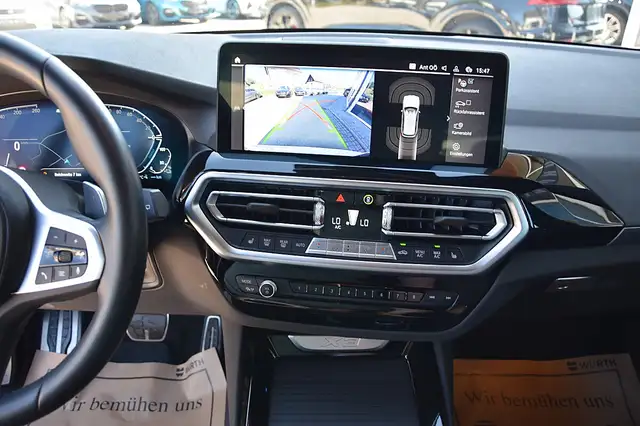 BMW X3 view 9