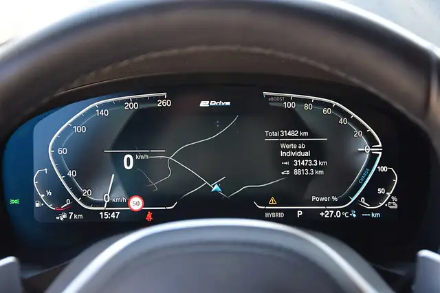BMW X3 view 8