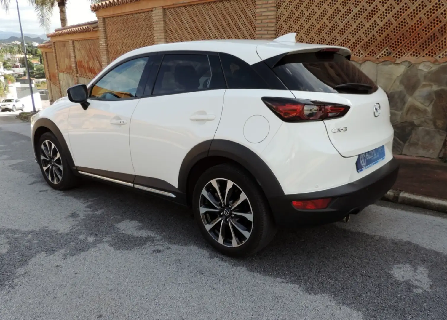 Mazda CX-3 2.0 Skyactiv-G Zenith 2WD Aut. 89kW Blanco - 2