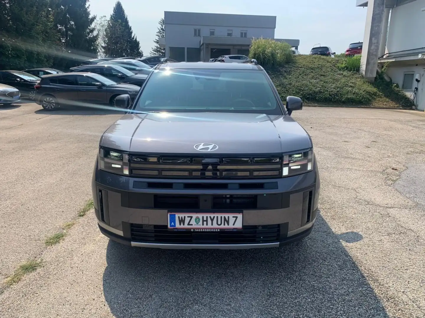 Hyundai SANTA FE 1,6 T-GDI Plug-In 4WD Prestige Line Aut. Grigio - 2