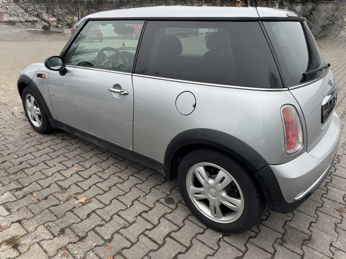 MINI One One Grau - 2