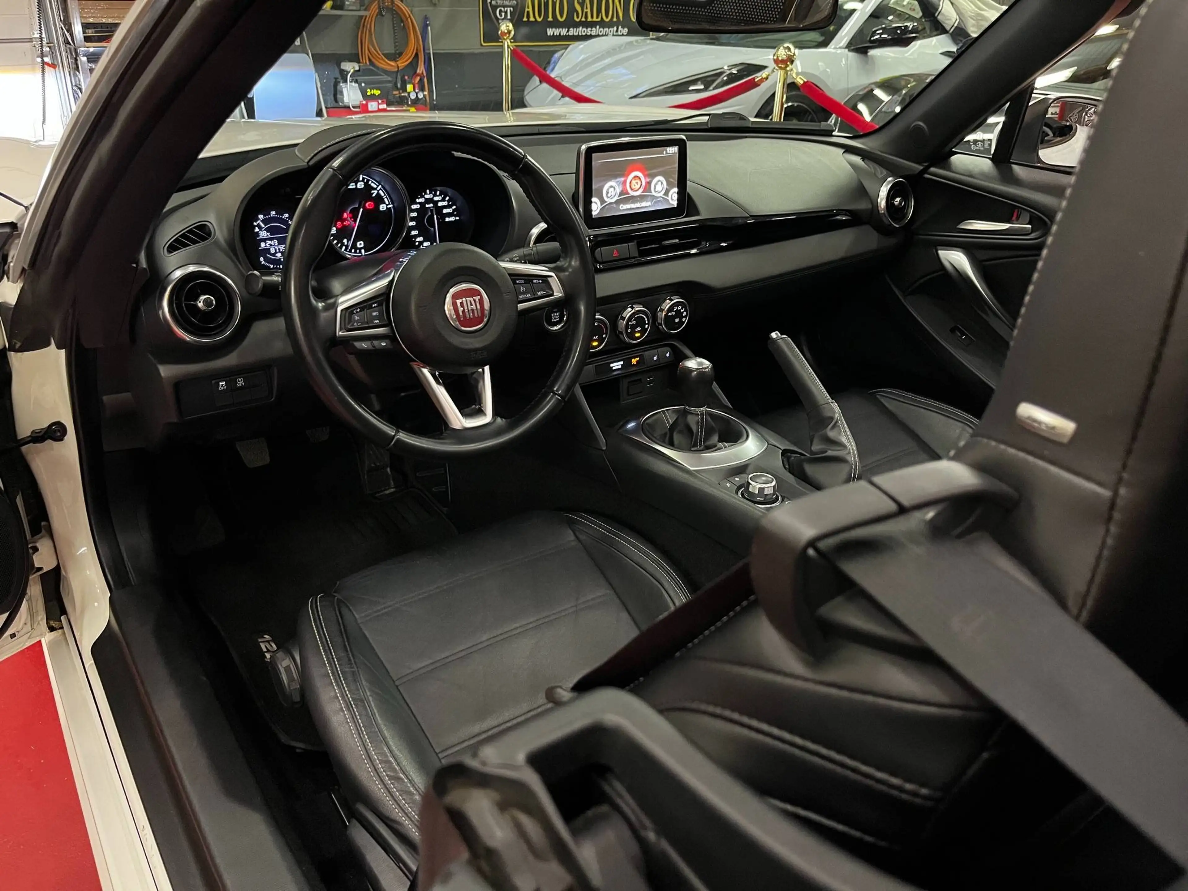 Fiat 124 Spider 124 Spider 1.4 MultiAir — photo 14