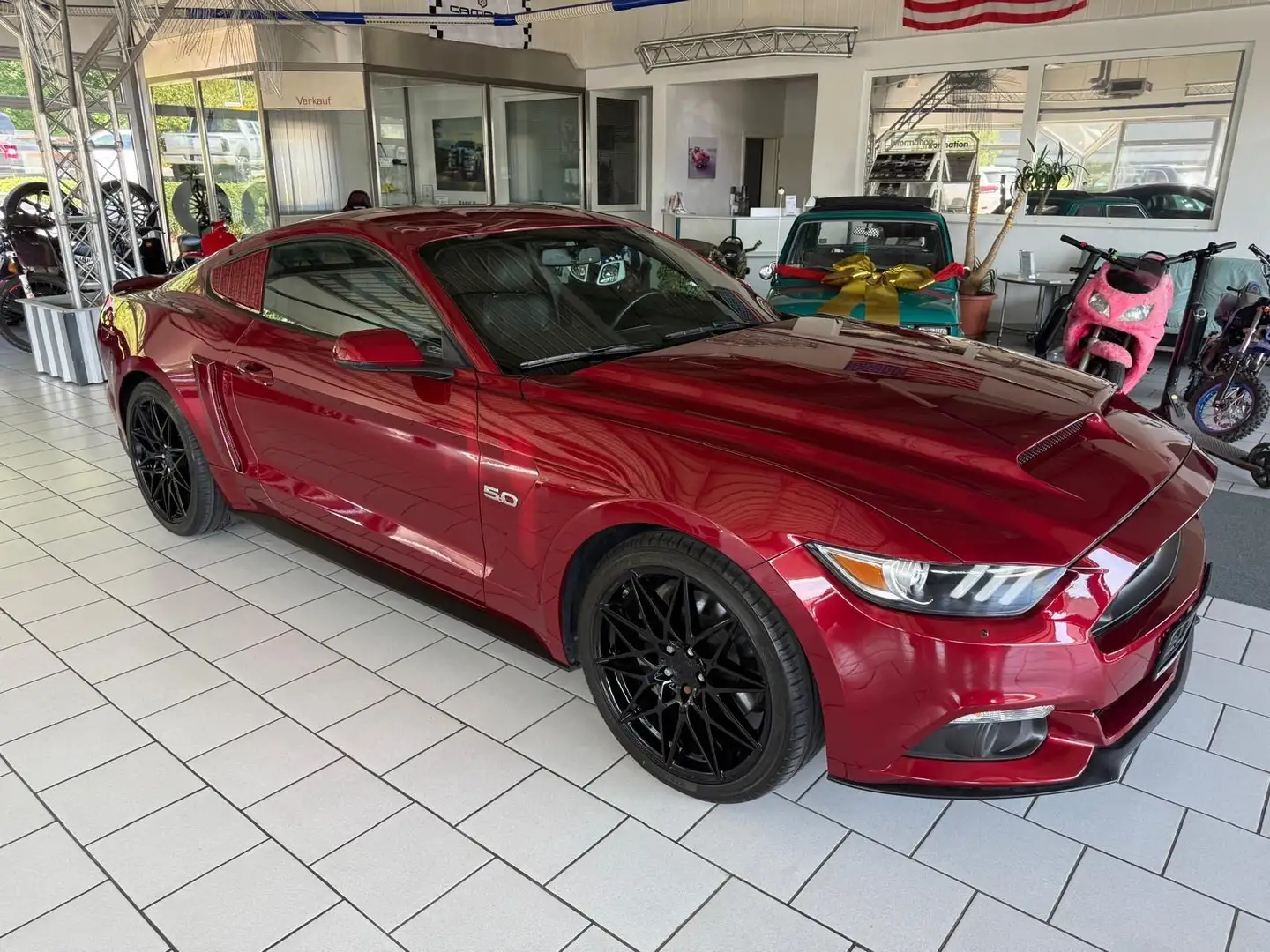 Ford Mustang 5.0 V8 GT Performance Navi Schalt LPG Rot - 2