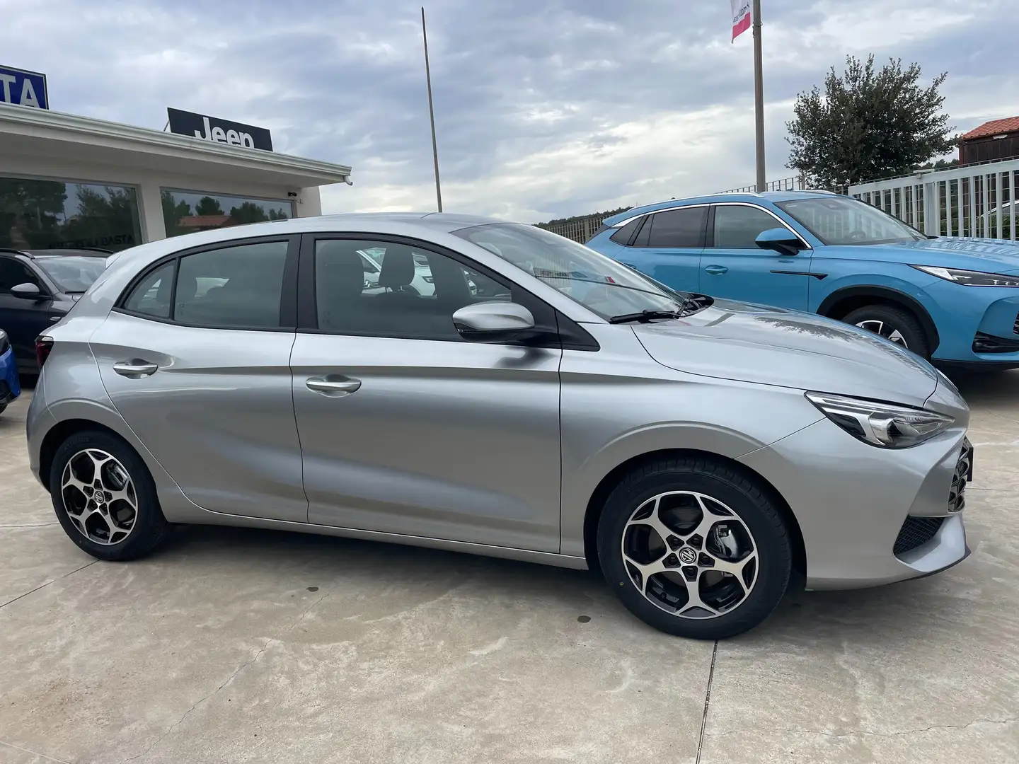 MG MG3 MG3 1.5 hybrid+ Comfort auto (NUOVA) Argento - 2