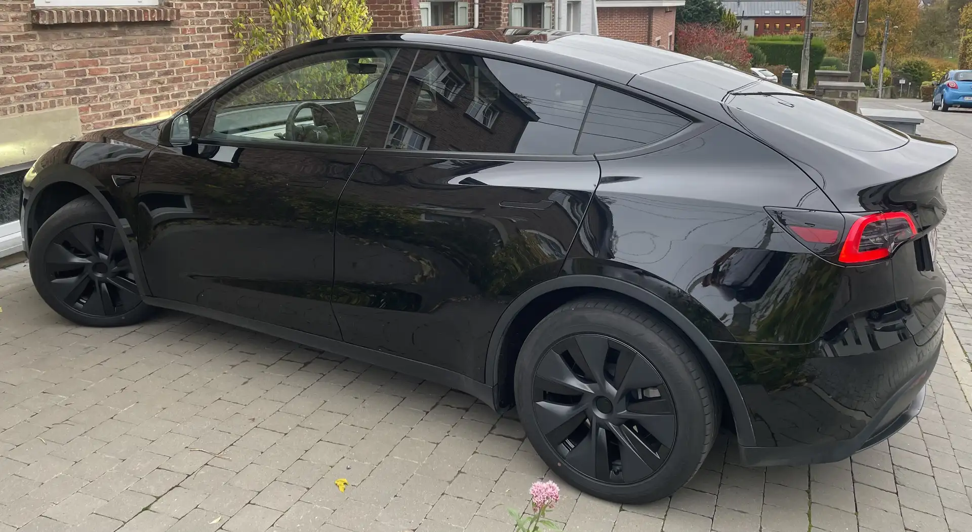 Tesla Model Y Model Y DUAL MOTOR PERFORMANCE Noir - 1