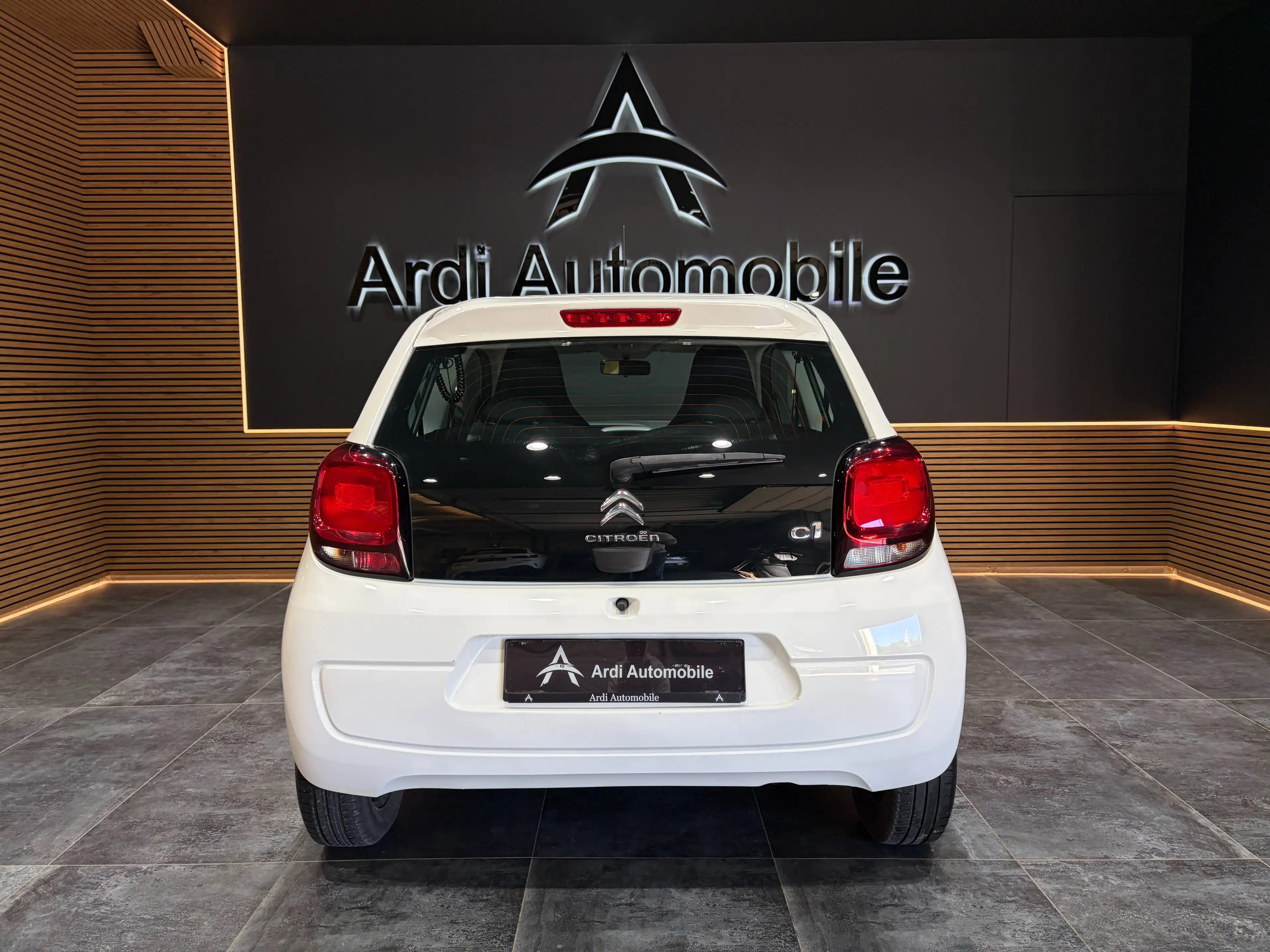 Citroen C1 1.0 VTi *BLUETOOTH*CRUISE CONTROL*1ER PROPRIO*GARANTIE* — photo 5