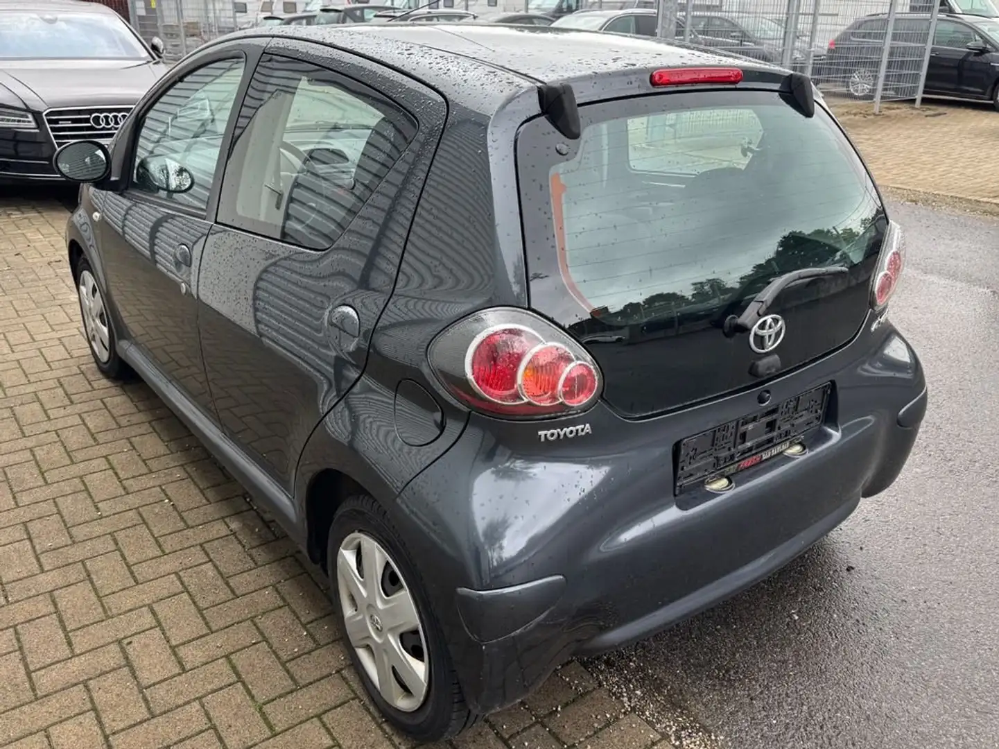 Toyota Aygo Aygo Multi Mode City Gris - 1