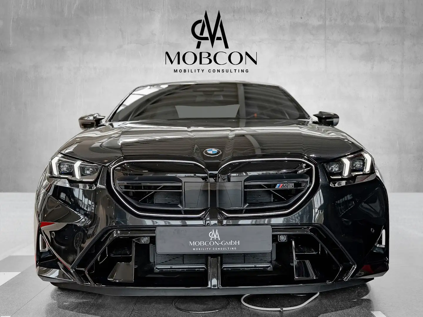 BMW M5 Limousine *Carbon*AHK*B&W*STOCK* Noir - 2