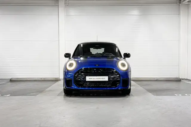 Mini Hatch view 5