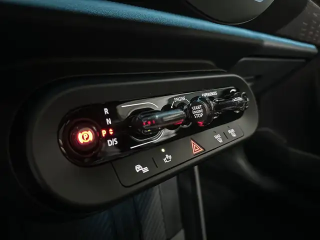 Mini Hatch view 13