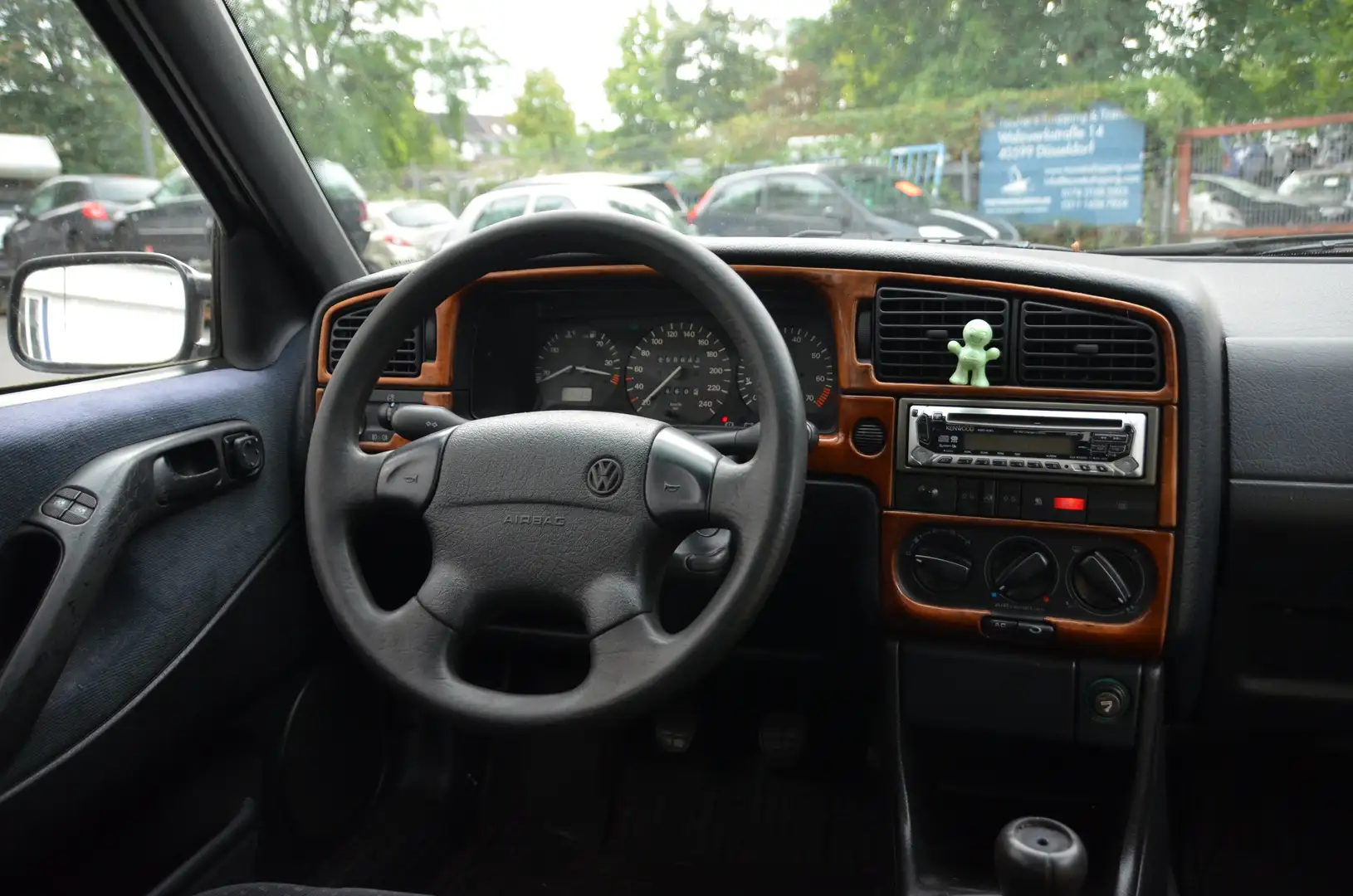 Volkswagen Passat Variant Passat 1.6 GL Klima Schwarz - 2