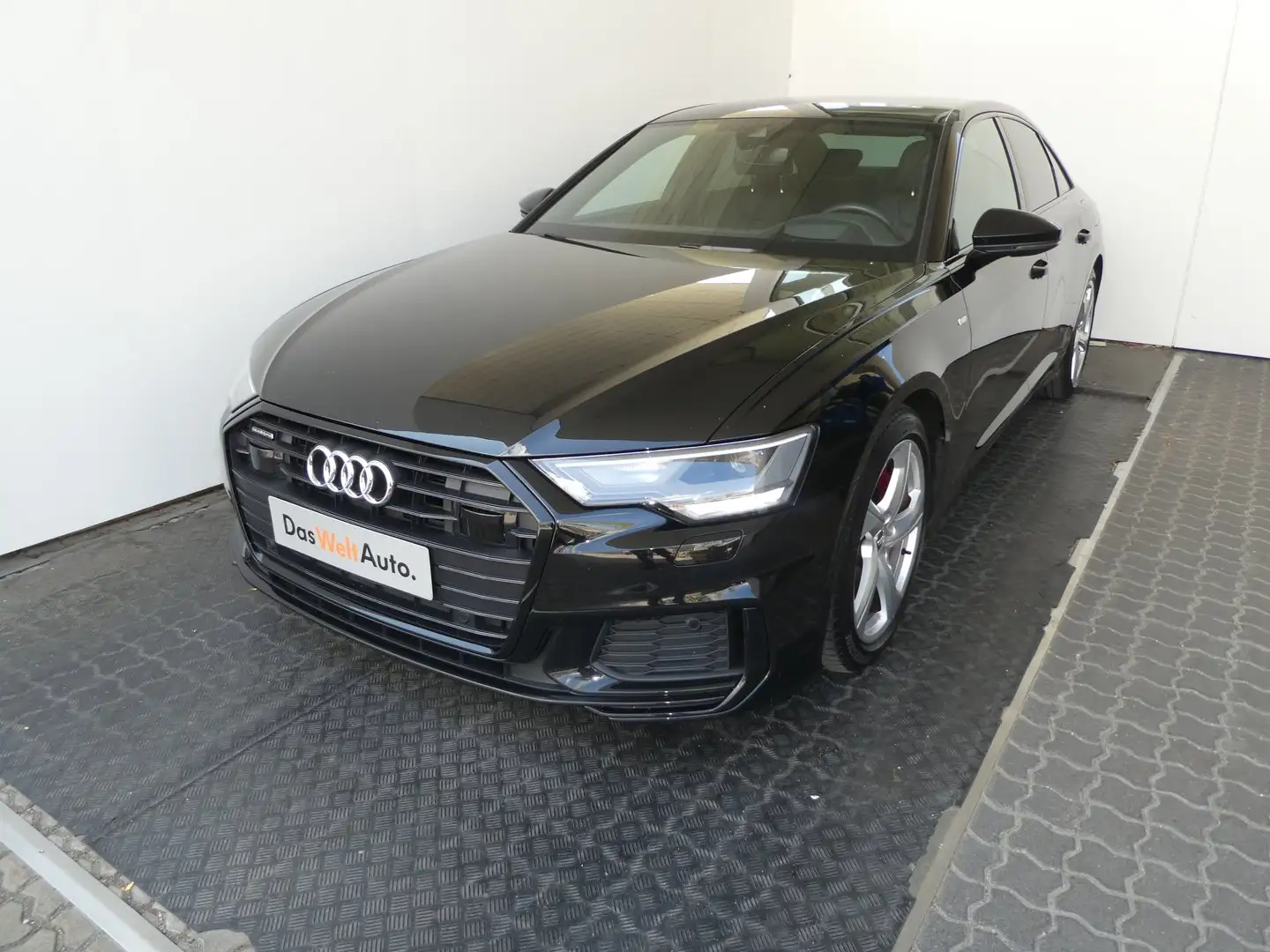 Audi A6 Limousine 55 TFSI e quattro Sport Schwarz - 1