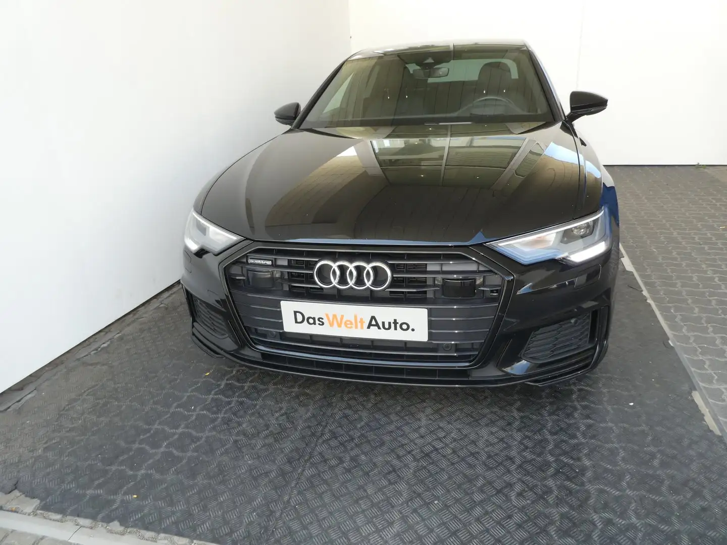Audi A6 Limousine 55 TFSI e quattro Sport Schwarz - 2
