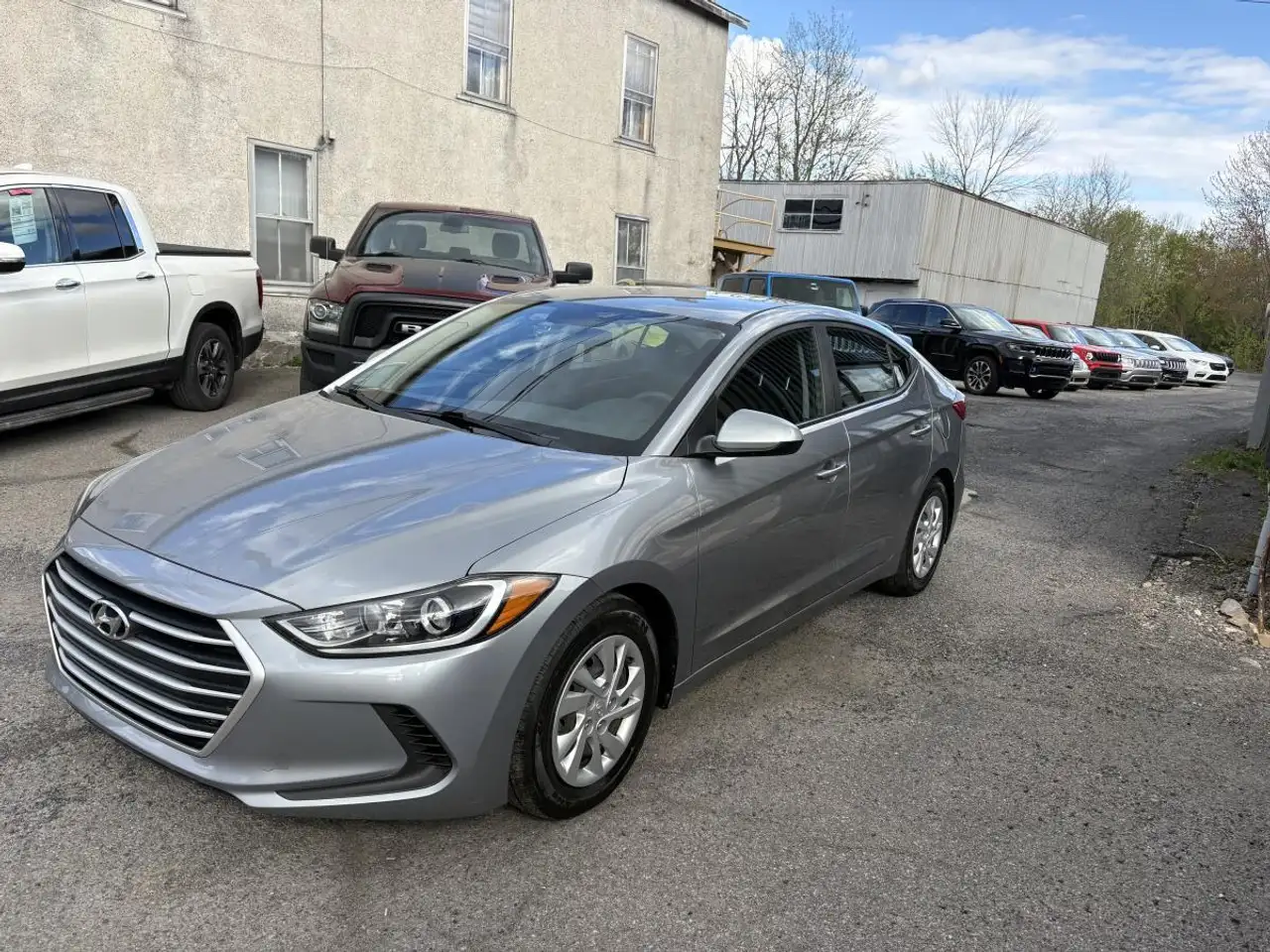 Hyundai ELANTRA снимка Hyundai ELANTRA