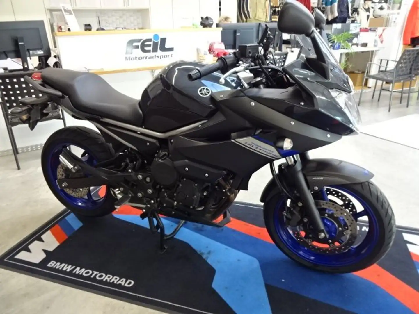 Yamaha XJ 6 Diversion Grau - 1