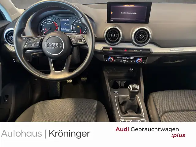 Audi Q2 view 13