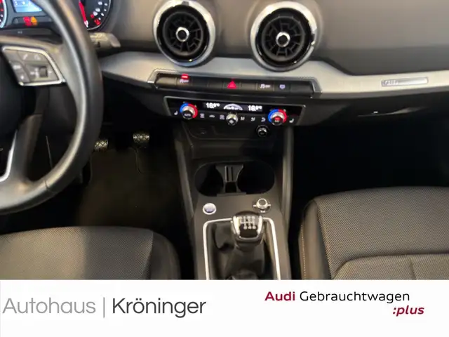 Audi Q2 view 14