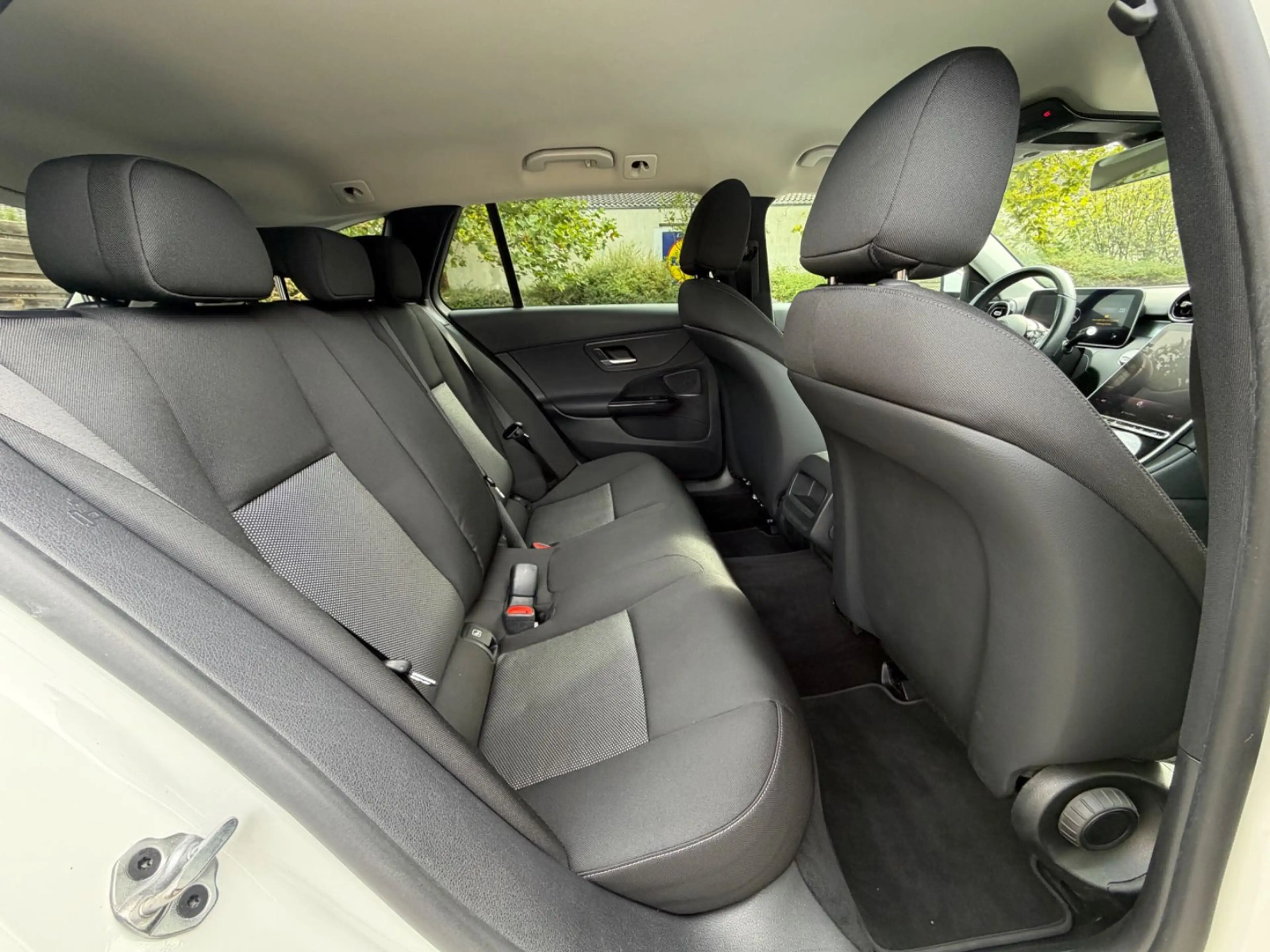 Mercedes-Benz C 200 d T Led Navi Kamera AHK MWST — photo 11