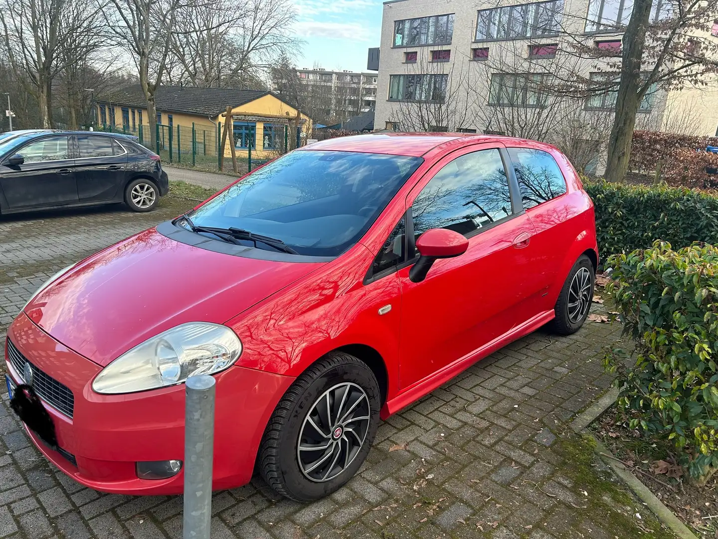 Fiat Grande Punto Grande Punto  3-Türer 1.4 16V Sport Rouge - 2