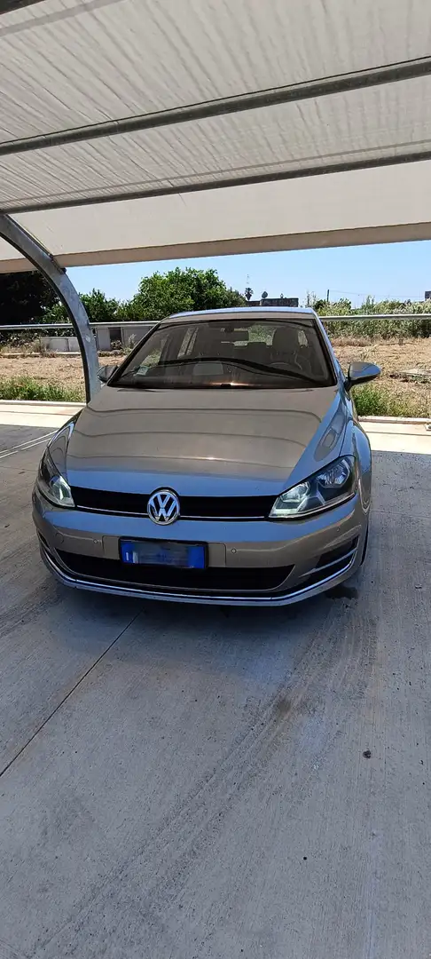 Volkswagen Golf 5p 1.6 tdi Highline - 2