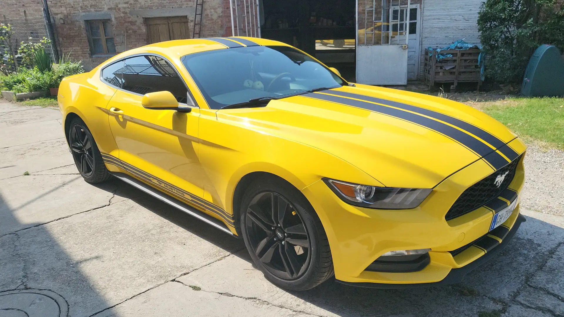Ford Mustang COUPE 3P 3,7 V6 Jaune - 2