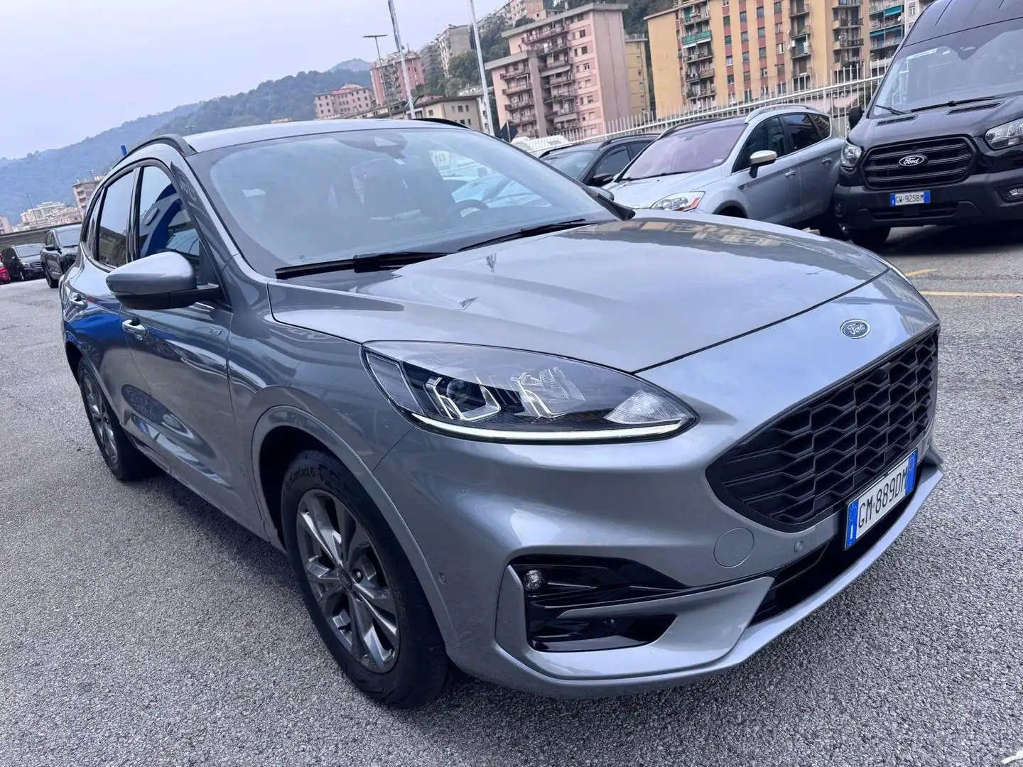 Ford Kuga Kuga 2.5 full hybrid ST-Line 2wd 190cv cvt Argento - 2