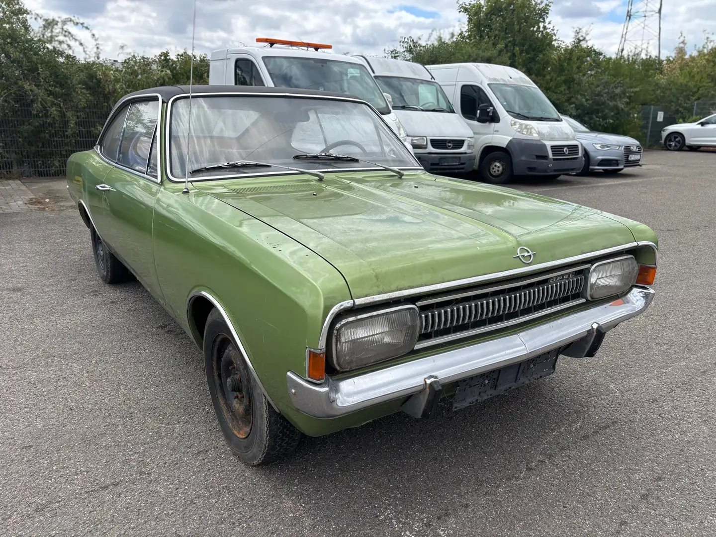 Opel Commodore Grün - 2