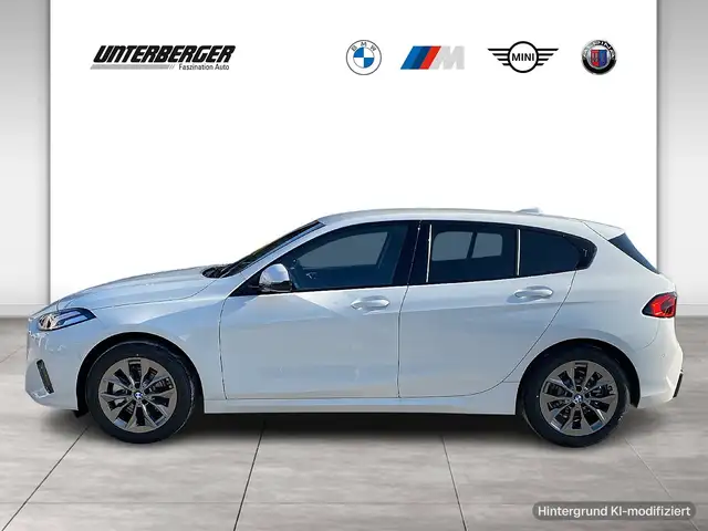 BMW 1 Series view 3