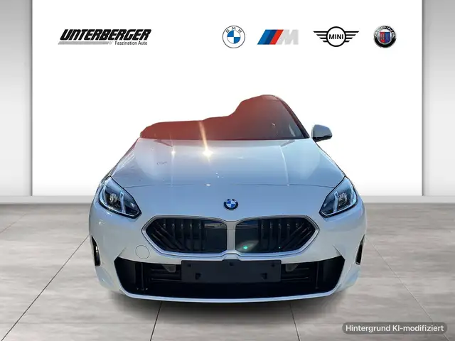 BMW 1 Series view 2