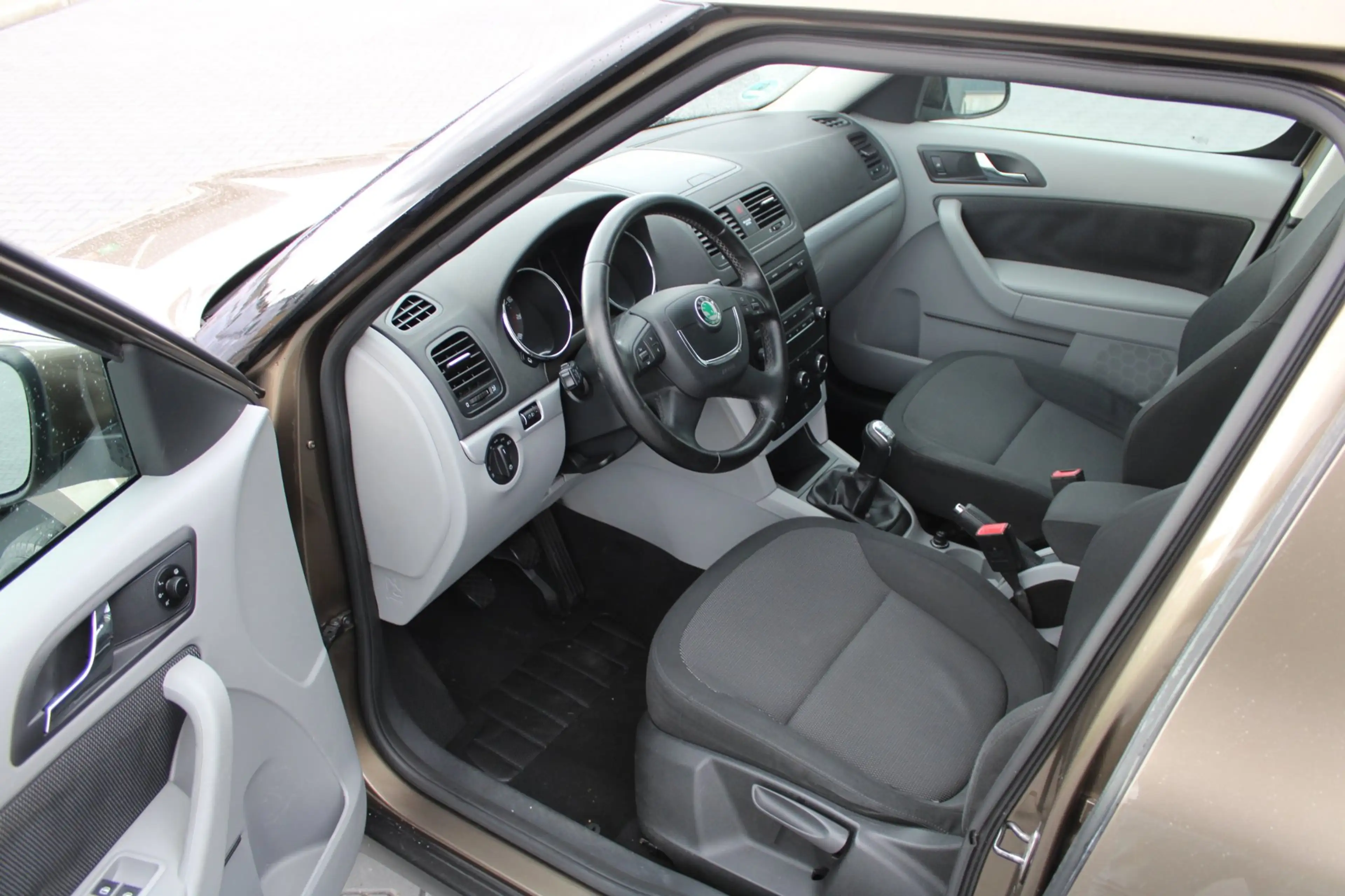 Skoda Yeti 1.8 TSI Ambition 4x4 Trekhaak Cruise Controle — photo 12
