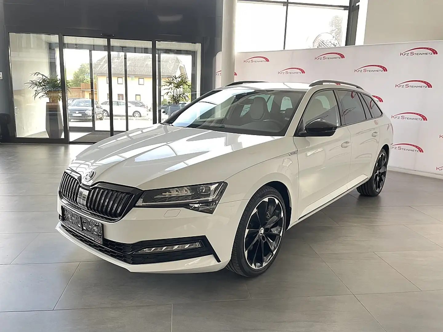 Skoda Superb Kombi 2,0 TDI Sportline DSG, Canton, AHK Blanc - 1