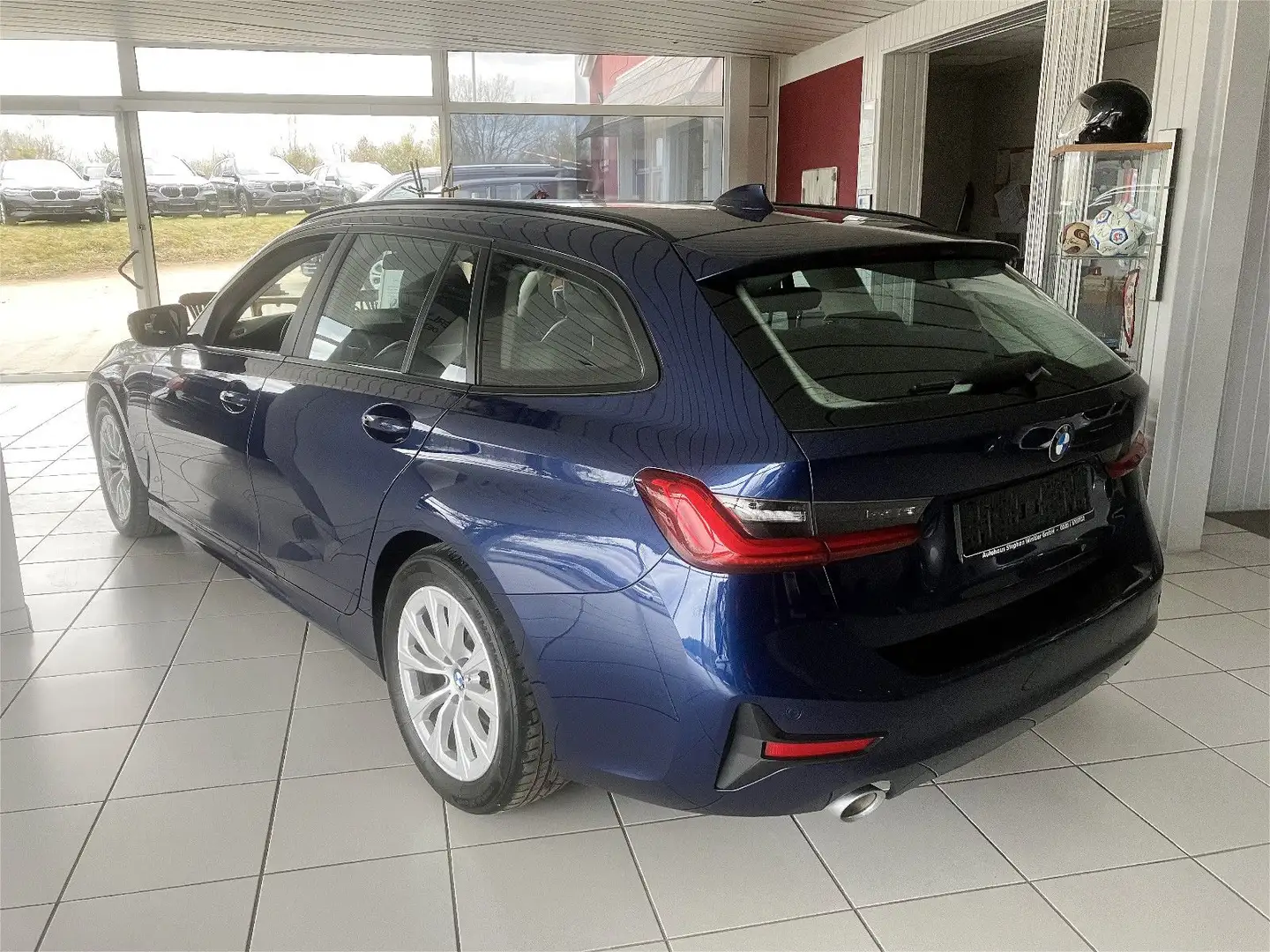BMW 320 d Aktivtemp/LivePRO/AkustikGlas/Wireless/M-MF Blauw - 2