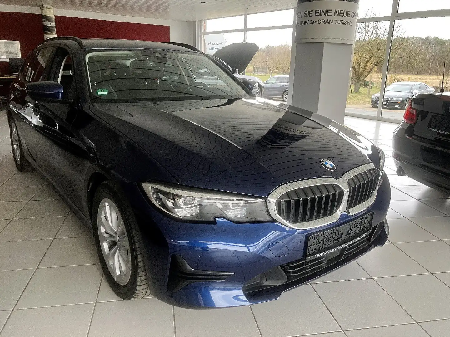 BMW 320 d M-MFL/ACDisplayKey/LivePRO/Apple/HU-Neu Blauw - 1