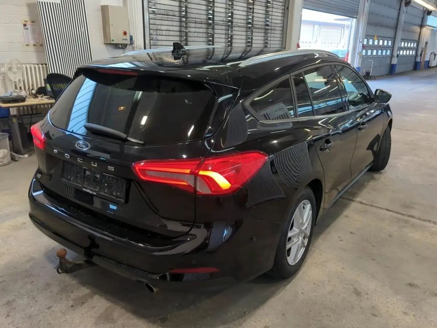 Ford Focus Turnier Cool & Conn.1.5 AHK/PAN-Dach/17"/KAMERA Noir - 2