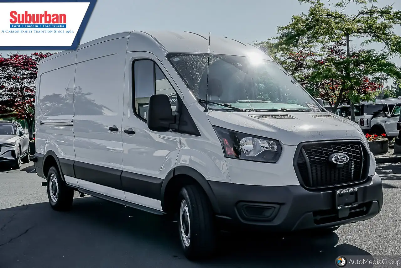 Ford Transit Cargo Van снимка Ford Transit Cargo Van