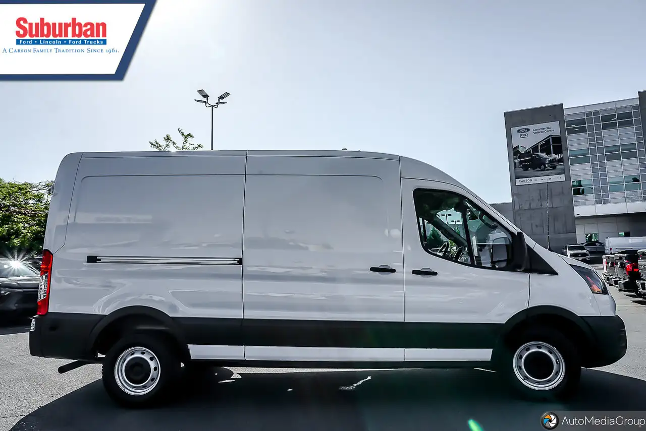 Ford Transit Cargo Van снимка Ford Transit Cargo Van